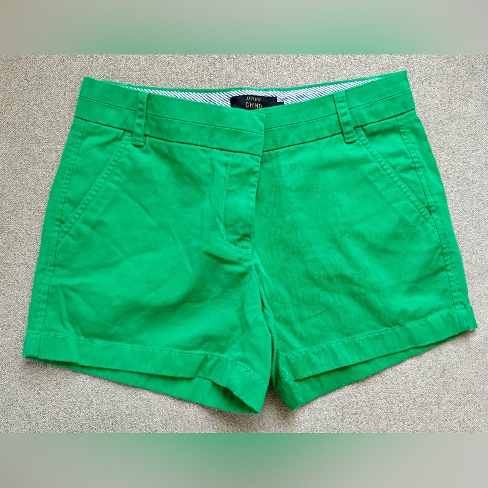 Jcrew chino shorts in Kelly green